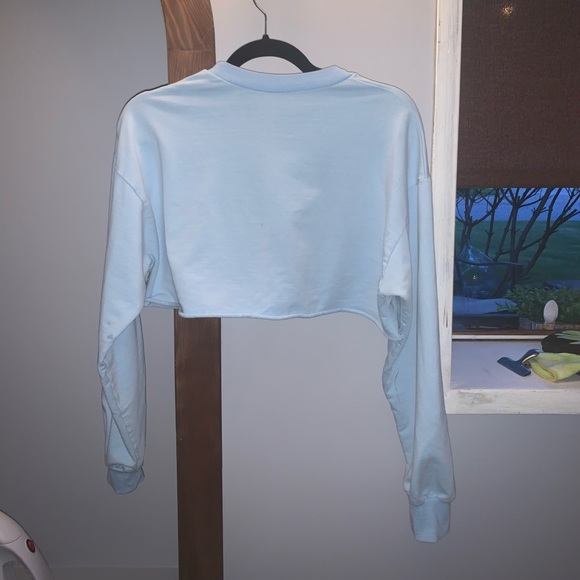 ❤️ 3/25 Crop sweater - Picture 2 of 2